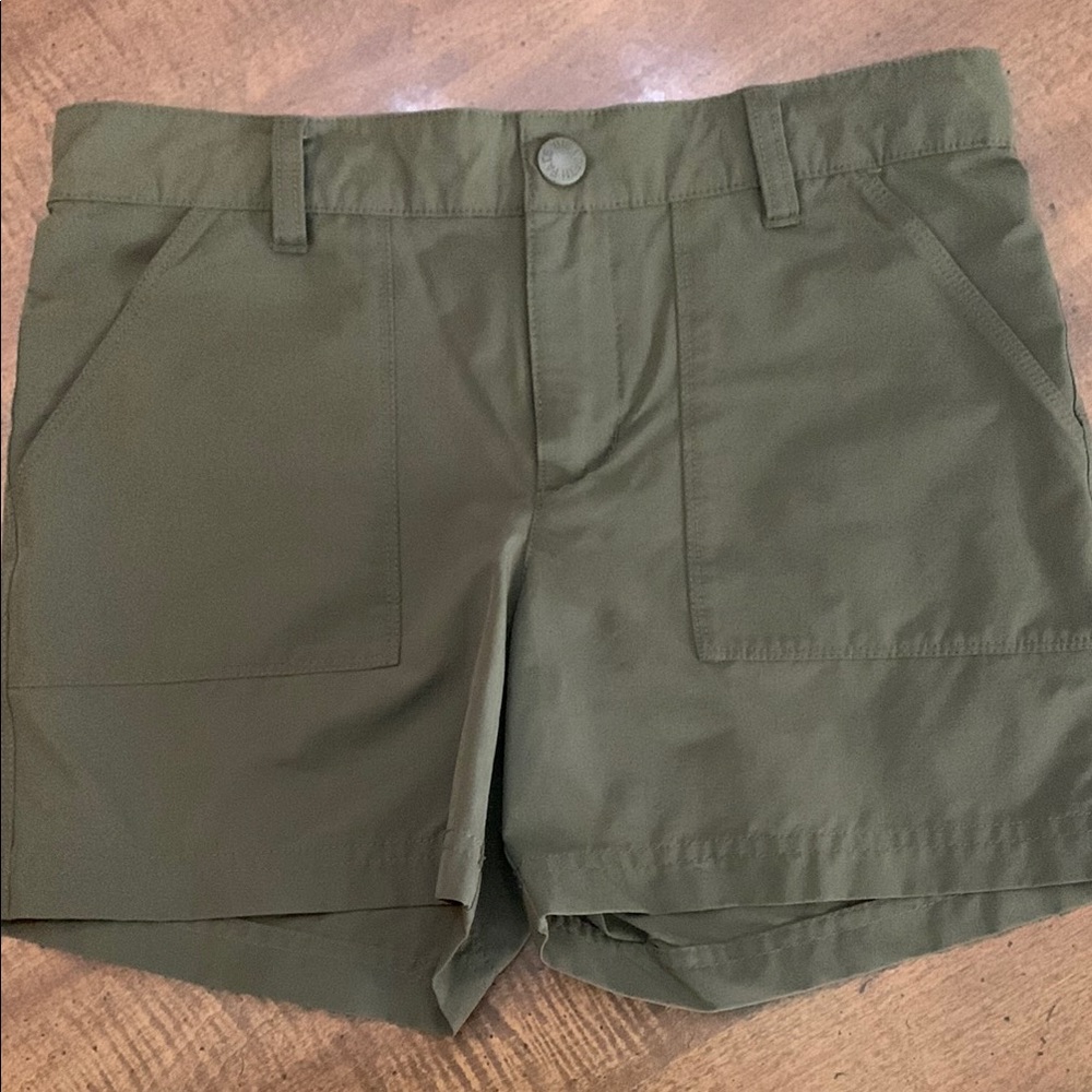 The North Face M(10/12) performance shorts